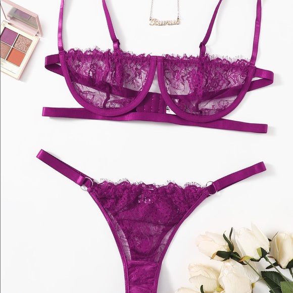 SHEIN Other - SHEIN plus floral lace underwire lingerie set